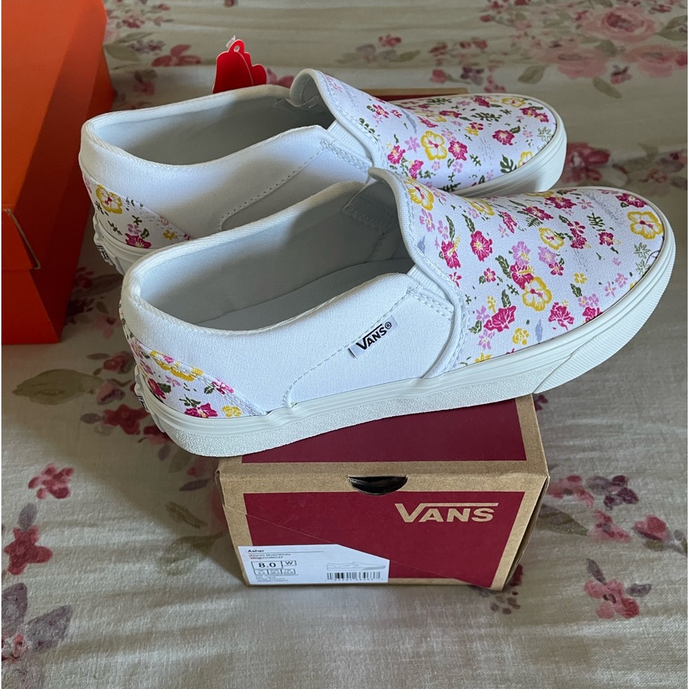 BNIB Floral White Vans- 8